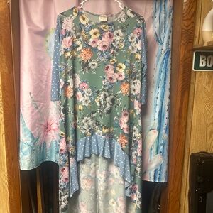 Zadie B’s Hi-Low Top